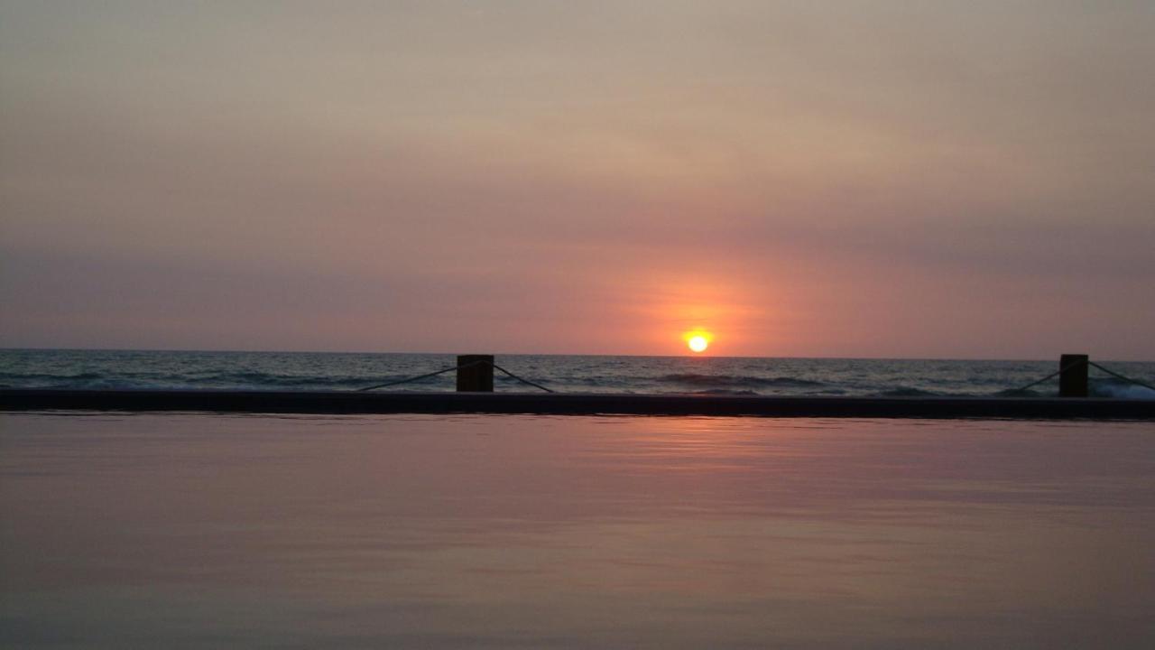 Sanctuary Puerto Cayo Lodge Luaran gambar